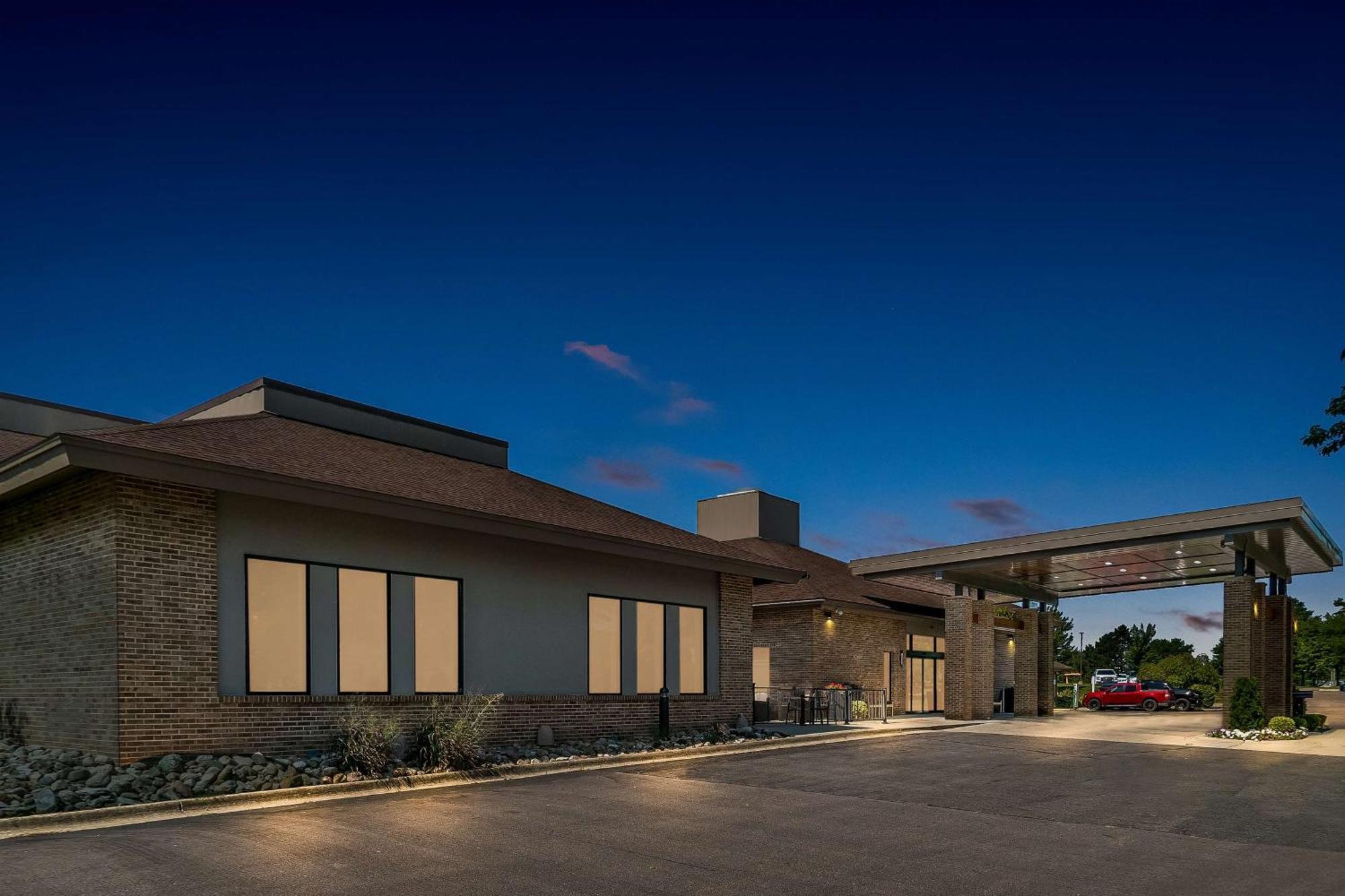 Best Western Okemos/East Lansing Hotel & Suites Luaran gambar